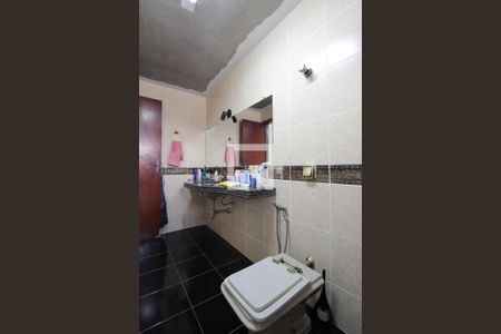 Casa à venda com 250m², 3 quartos e 3 vagasBanheiro da Suíte 1