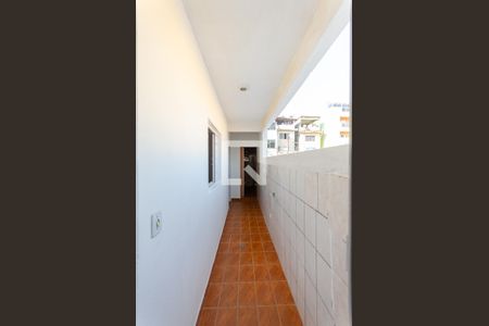 Casa à venda com 120m², 2 quartos e sem vaga Casa à venda com 120m², 2 quartos e sem vagaBanheiro Corredor