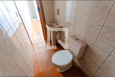 Casa à venda com 120m², 2 quartos e sem vaga Casa à venda com 120m², 2 quartos e sem vagaBanheiro