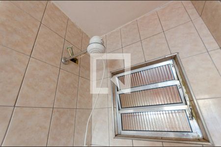 Casa à venda com 120m², 2 quartos e sem vaga Casa à venda com 120m², 2 quartos e sem vagaBanheiro