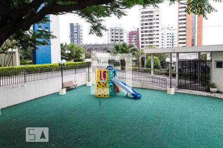 Apartamento à venda com 164m², 3 quartos e 2 vagasÁrea comum - Playground