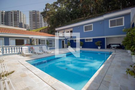 Casa à venda com 450m², 3 quartos e 4 vagasPiscina