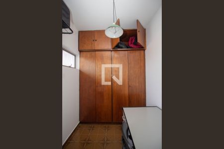 Casa à venda com 450m², 3 quartos e 4 vagasEscritório