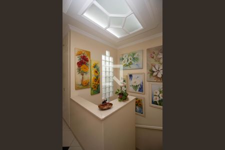 Casa à venda com 450m², 3 quartos e 4 vagasEscada