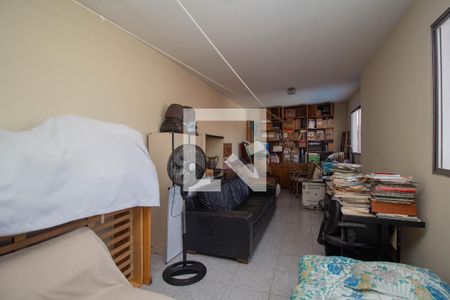 Casa à venda com 450m², 3 quartos e 4 vagasQuarto de Serviço 2