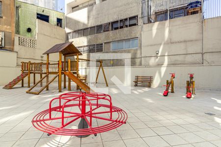 Apartamento para alugar com 96m², 2 quartos e 1 vaga Apartamento para alugar com 96m², 2 quartos e 1 vagaÁrea comum - Playground