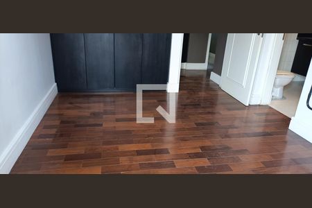 Apartamento à venda com 239m², 3 quartos e 4 vagasSuíte 1