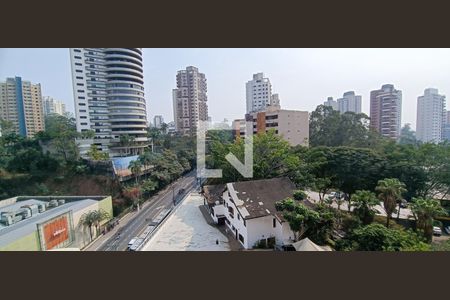 Apartamento à venda com 239m², 3 quartos e 4 vagasVista da Suíte 1