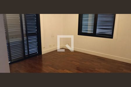 Apartamento à venda com 239m², 3 quartos e 4 vagasSuíte 3