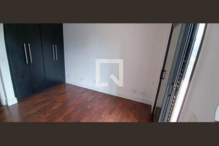 Apartamento à venda com 239m², 3 quartos e 4 vagasSuíte 2