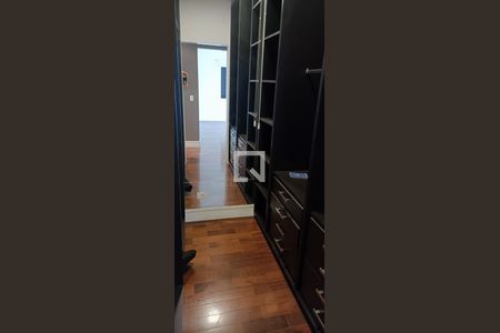 Apartamento à venda com 239m², 3 quartos e 4 vagasCloset da Suíte 3