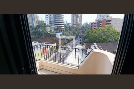 Apartamento à venda com 239m², 3 quartos e 4 vagasVaranda da Suíte 2