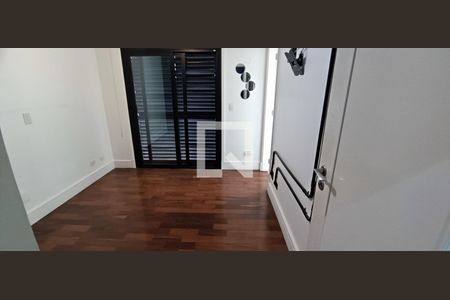 Apartamento à venda com 239m², 3 quartos e 4 vagasSuíte 2