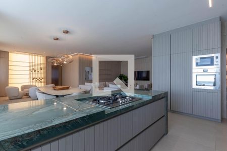 Apartamento à venda com 177m², 4 quartos e 3 vagasCozinha