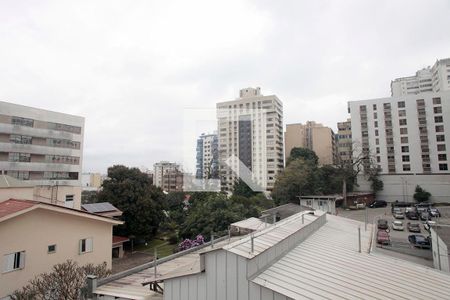 Quarto 1 Vista de apartamento para alugar com 2 quartos, 76m² em Rio Branco, Porto Alegre
