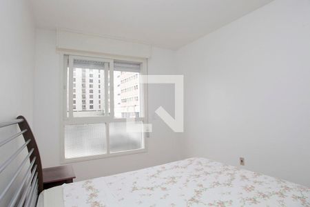 Quarto 1 de apartamento para alugar com 2 quartos, 76m² em Rio Branco, Porto Alegre