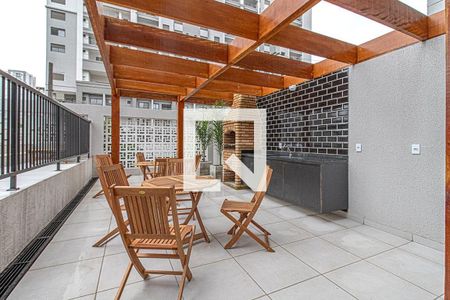 Apartamento para alugar com 31m², 2 quartos e sem vaga Apartamento para alugar com 31m², 2 quartos e sem vagaÁrea comum - Churrasqueira