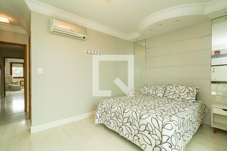 Apartamento à venda com 270m², 3 quartos e 2 vagas Apartamento à venda com 270m², 3 quartos e 2 vagasQuarto Suíte