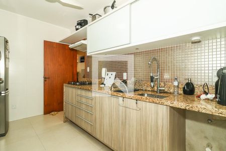 Apartamento à venda com 270m², 3 quartos e 2 vagas Apartamento à venda com 270m², 3 quartos e 2 vagasCozinha
