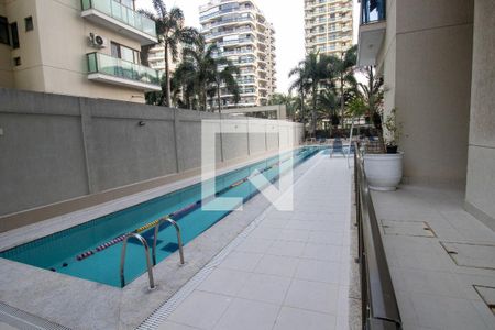 Apartamento à venda com 80m², 2 quartos e 1 vagaÁrea comum - Piscina