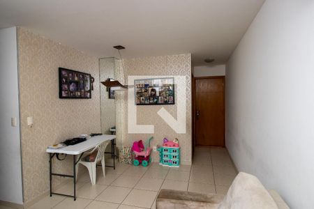 Apartamento à venda com 80m², 2 quartos e 1 vagaSala