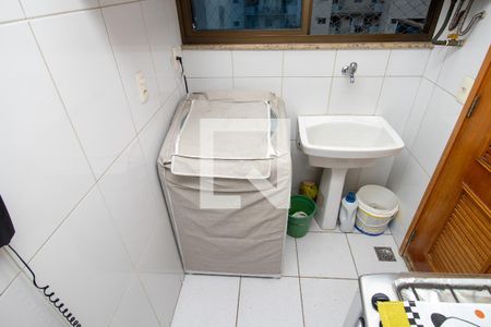 Apartamento à venda com 80m², 2 quartos e 1 vagaÁrea de Serviço