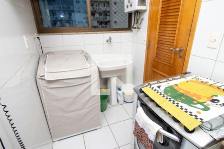 Apartamento à venda com 80m², 2 quartos e 1 vagaÁrea de Serviço