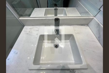 Apartamento para alugar com 60m², 2 quartos e 1 vaga Apartamento para alugar com 60m², 2 quartos e 1 vagaBanheiro