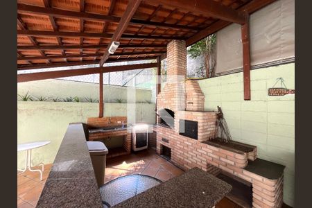 Apartamento para alugar com 60m², 2 quartos e 1 vaga Apartamento para alugar com 60m², 2 quartos e 1 vagaÁrea comum - Churrasqueira
