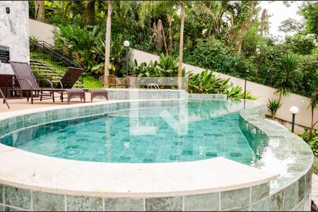 Casa de condomínio para alugar com 200m², 3 quartos e 2 vagasPiscina