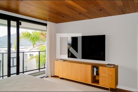 Casa de condomínio para alugar com 200m², 3 quartos e 2 vagasSuíte Master - Dormítório