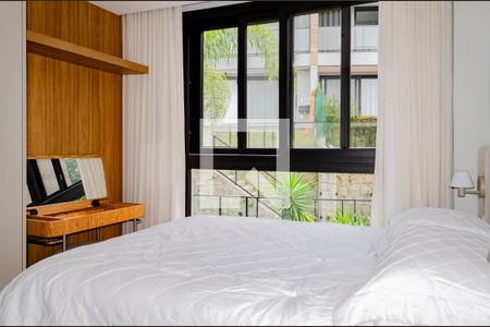 Casa de condomínio para alugar com 200m², 3 quartos e 2 vagasSuíte 01