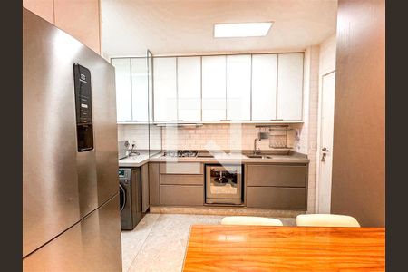 Apartamento à venda com 3 quartos, 160m² em Pinheiros, São Paulo