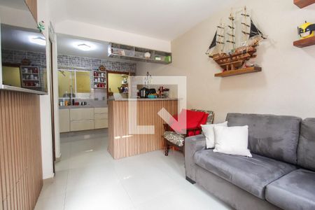 Sala de casa de condomínio à venda com 2 quartos, 64m² em Itaquera, São Paulo