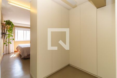 Apartamento para alugar com 250m², 3 quartos e 4 vagasCloset da suíte 2