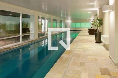 Apartamento para alugar com 250m², 3 quartos e 4 vagasÁrea comum - Piscina