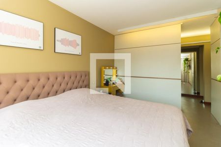 Apartamento para alugar com 250m², 3 quartos e 4 vagasSuíte 2