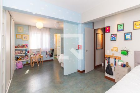 Apartamento para alugar com 250m², 3 quartos e 4 vagasSuíte 1