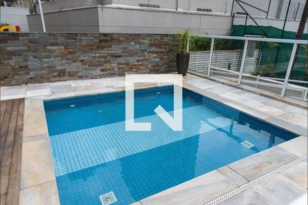 Apartamento para alugar com 250m², 3 quartos e 4 vagasÁrea comum - Piscina