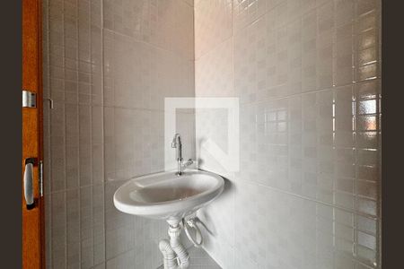 Casa à venda com 150m², 2 quartos e 2 vagasBanheiro 4