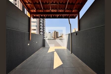 Casa à venda com 150m², 2 quartos e 2 vagasCobertura