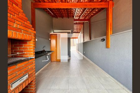 Casa à venda com 150m², 2 quartos e 2 vagasCobertura