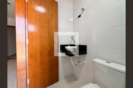 Casa à venda com 150m², 2 quartos e 2 vagasBanheiro da suíte 2