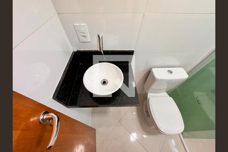 Casa à venda com 150m², 2 quartos e 2 vagasBanheiro da suíte 2