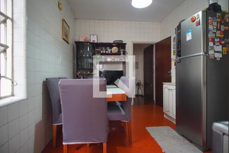 Apartamento à venda com 120m², 2 quartos e 2 vagasCozinha