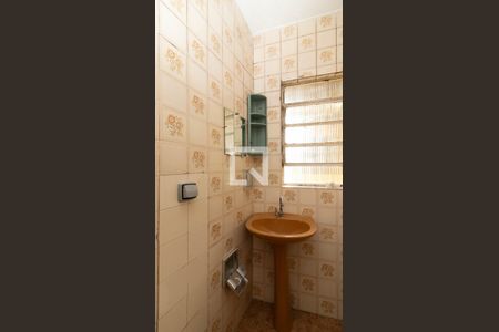 Casa para alugar com 100m², 3 quartos e 2 vagas Casa para alugar com 100m², 3 quartos e 2 vagasBanheiro 2