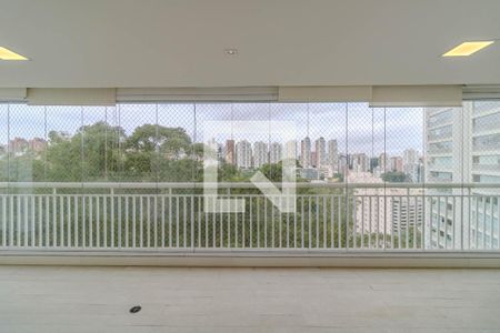 Apartamento para alugar com 138m², 3 quartos e 2 vagasVaranda