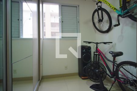Quarto 2 de apartamento à venda com 2 quartos, 45m² em Humaitá, Porto Alegre