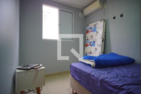 Quarto 1 de apartamento à venda com 2 quartos, 45m² em Humaitá, Porto Alegre