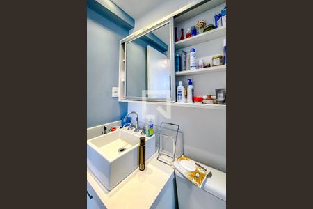 Apartamento à venda com 63m², 2 quartos e 2 vagasBanheiro da Suíte